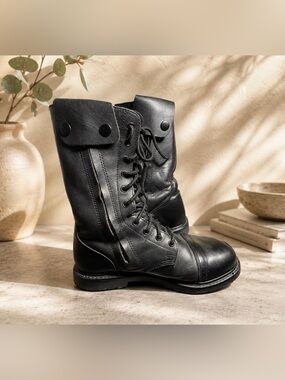 Bates size 8.5 paratrooper black boots